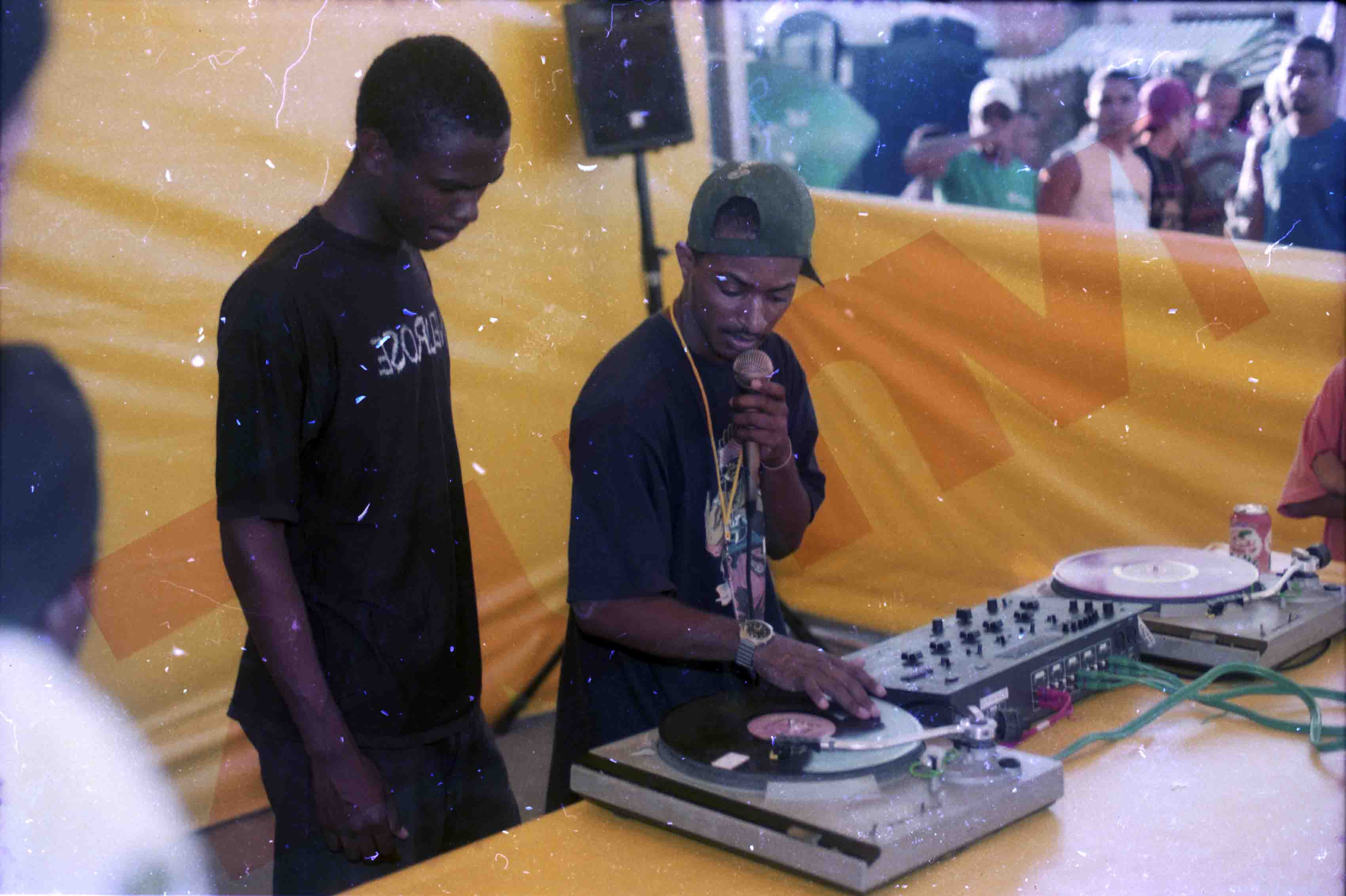 ZFLR3085