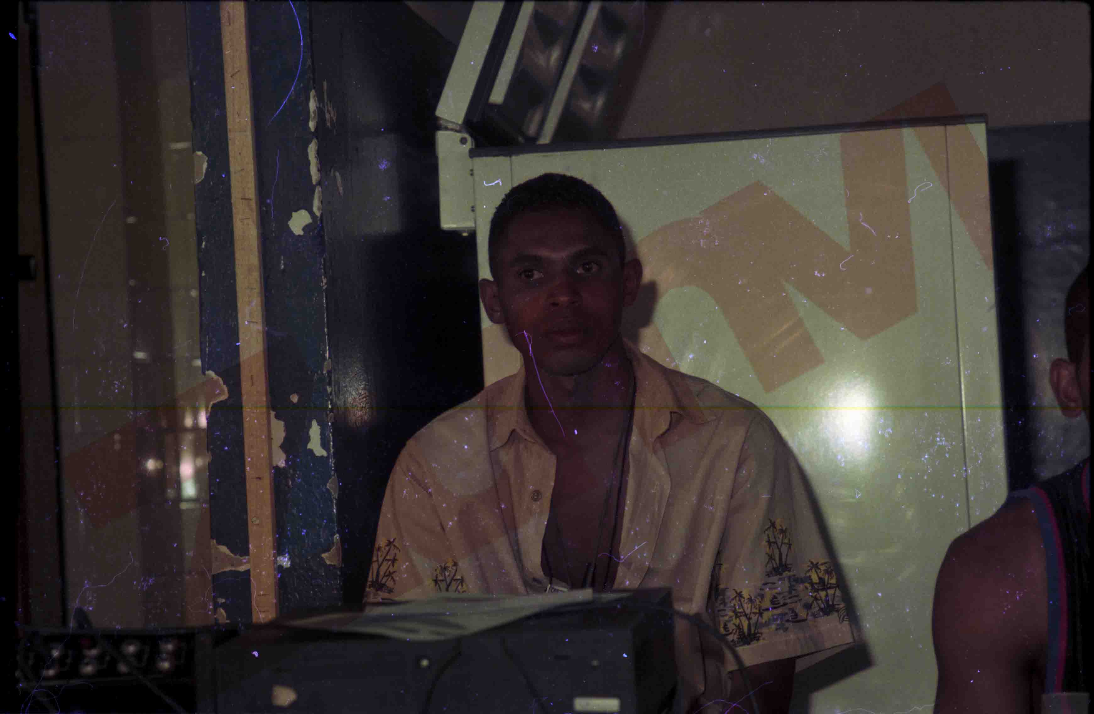 ZFLR2942